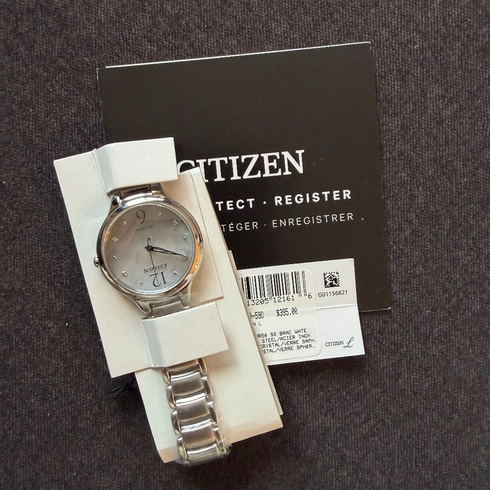 BNWT Citizen L Eco-Drive watch